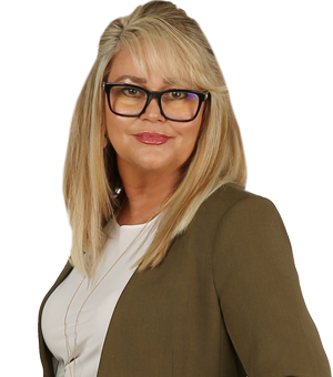 Lisa Williamson bio image and link